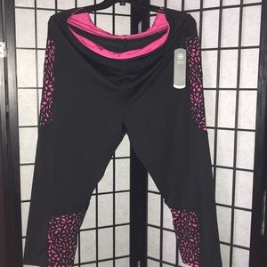Pink/Black Capri Spandex workout leggings